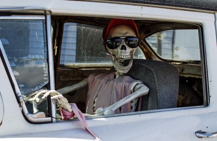 drive safely on halloween to prevent personal injury