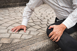 guide to filing a person injury claim for slip and falls